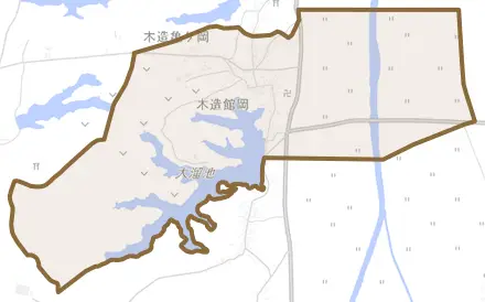 木造館岡とその周辺の地図。町の範囲を重ねている