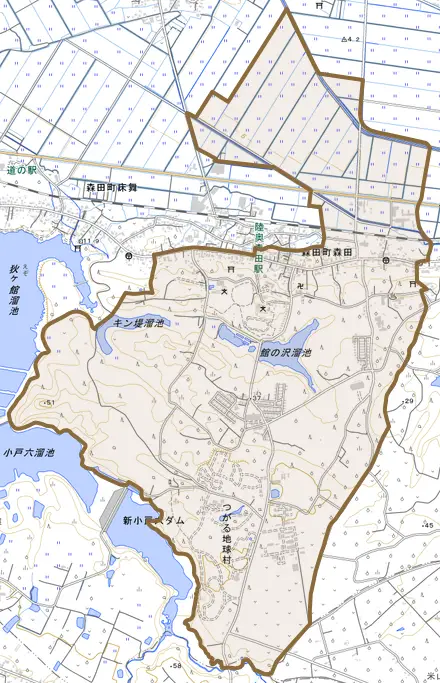 森田町森田とその周辺の地図。町の範囲を重ねている