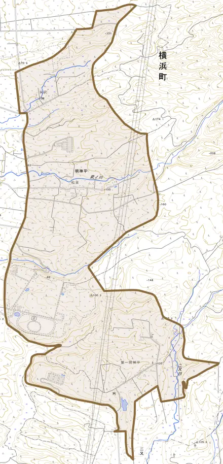 明神平とその周辺の地図。町の範囲を重ねている