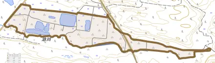 泊川とその周辺の地図。町の範囲を重ねている