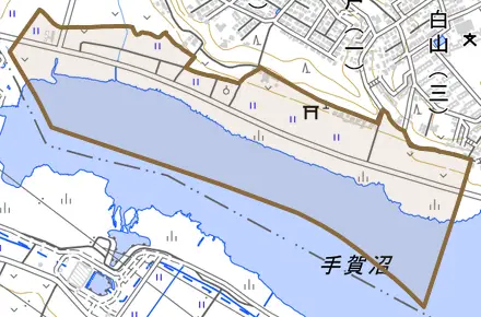 根戸新田とその周辺の地図。町の範囲を重ねている