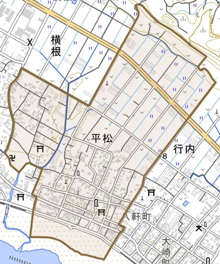平松とその周辺の地図。町の範囲を重ねている