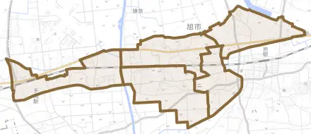ニとその周辺の地図。町の範囲を重ねている