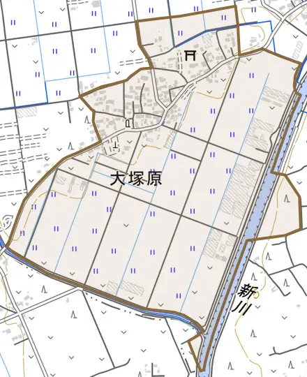 大塚原とその周辺の地図。町の範囲を重ねている