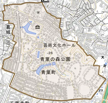 青葉町とその周辺の地図。町の範囲を重ねている