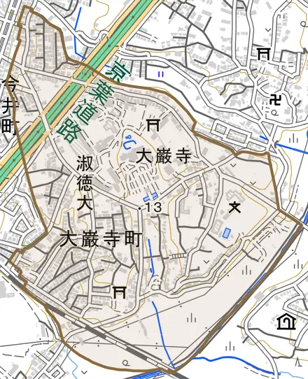 大巌寺町とその周辺の地図。町の範囲を重ねている