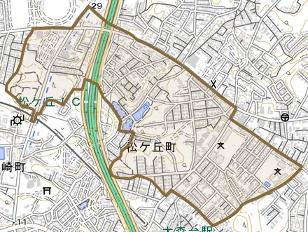 松ケ丘町とその周辺の地図。町の範囲を重ねている