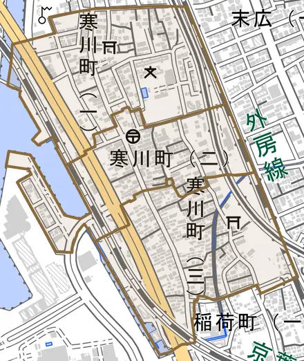 寒川町とその周辺の地図。町の範囲を重ねている