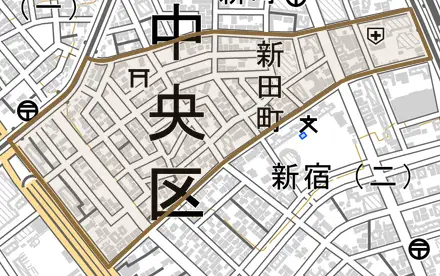 新田町とその周辺の地図。町の範囲を重ねている