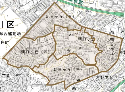 朝日ケ丘とその周辺の地図。町の範囲を重ねている