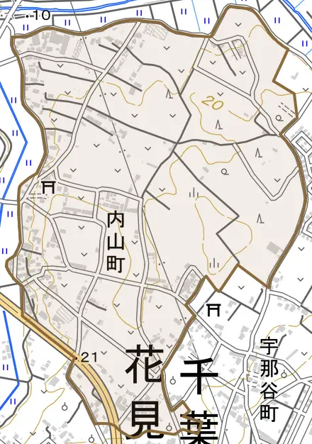 内山町とその周辺の地図。町の範囲を重ねている