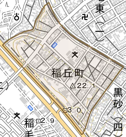 稲丘町とその周辺の地図。町の範囲を重ねている