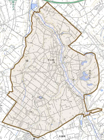 平川町とその周辺の地図。町の範囲を重ねている