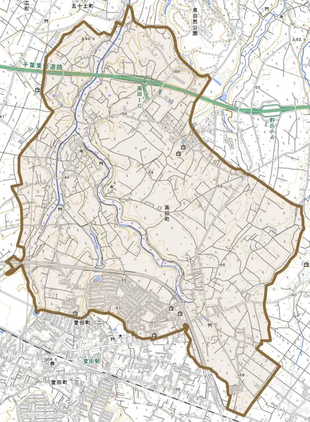 高田町とその周辺の地図。町の範囲を重ねている