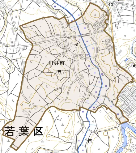 川井町とその周辺の地図。町の範囲を重ねている