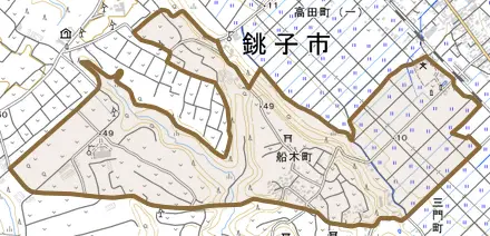 船木町とその周辺の地図。町の範囲を重ねている