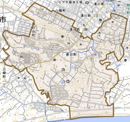 春日町とその周辺の地図。町の範囲を重ねている