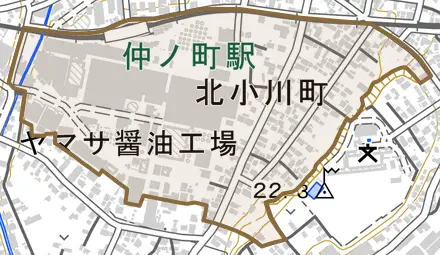北小川町とその周辺の地図。町の範囲を重ねている
