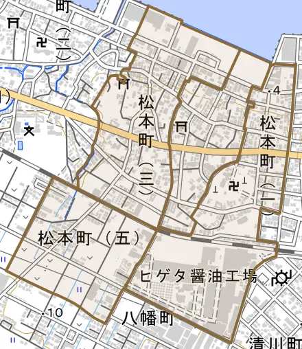 松本町とその周辺の地図。町の範囲を重ねている