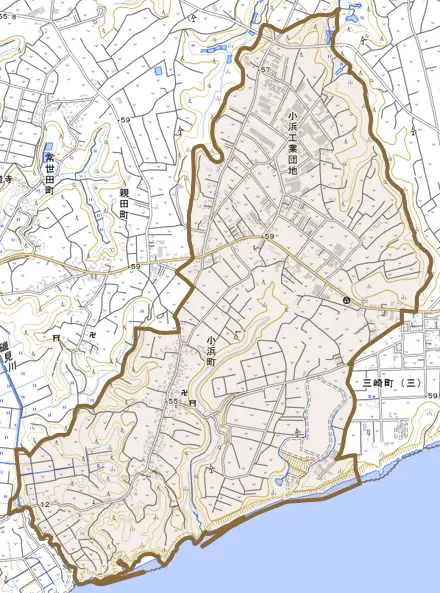 小浜町とその周辺の地図。町の範囲を重ねている