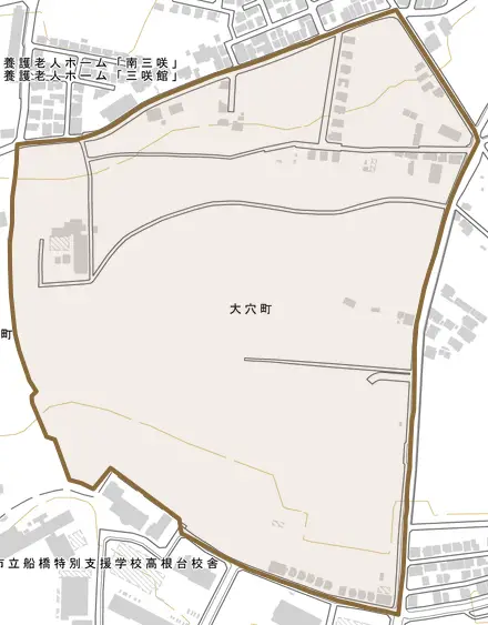 大穴町とその周辺の地図。町の範囲を重ねている