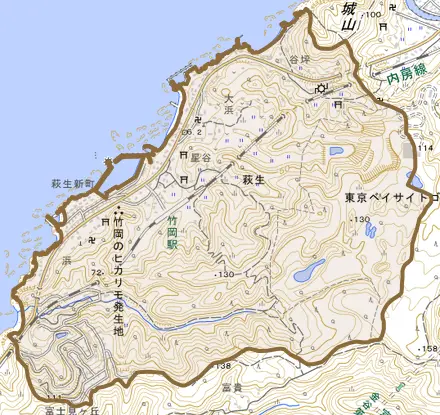 萩生とその周辺の地図。町の範囲を重ねている