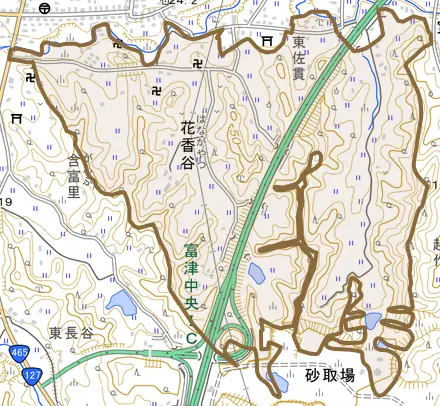 花香谷とその周辺の地図。町の範囲を重ねている