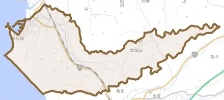小久保とその周辺の地図。町の範囲を重ねている