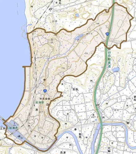 湊とその周辺の地図。町の範囲を重ねている