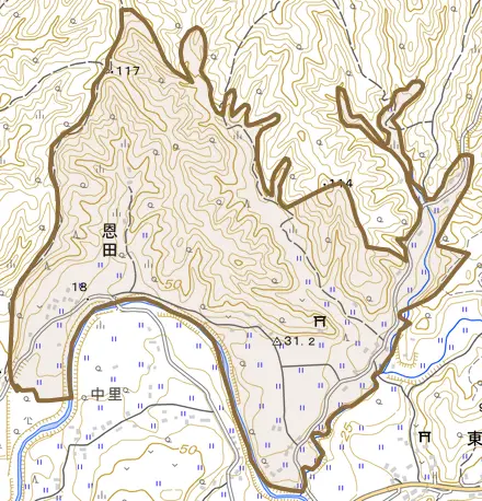恩田とその周辺の地図。町の範囲を重ねている