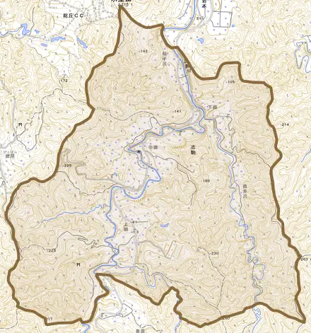 志駒とその周辺の地図。町の範囲を重ねている