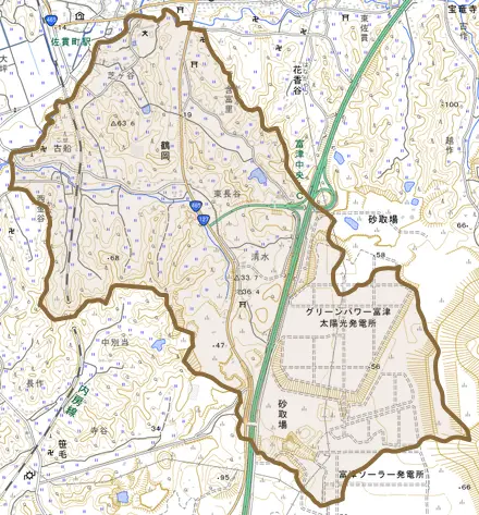 鶴岡とその周辺の地図。町の範囲を重ねている