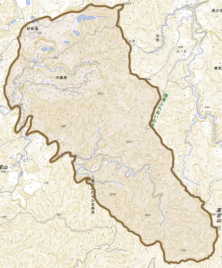 宇藤原とその周辺の地図。町の範囲を重ねている