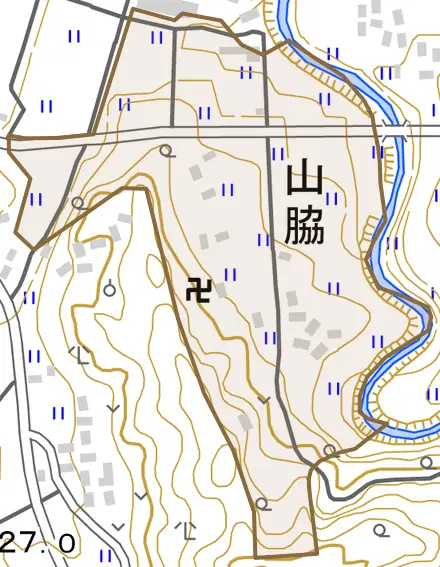 山脇とその周辺の地図。町の範囲を重ねている