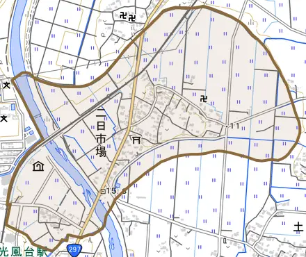 二日市場とその周辺の地図。町の範囲を重ねている