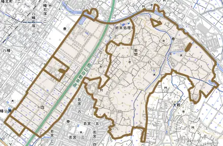 菊間とその周辺の地図。町の範囲を重ねている