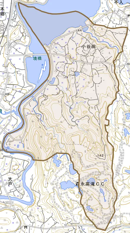 小谷田とその周辺の地図。町の範囲を重ねている