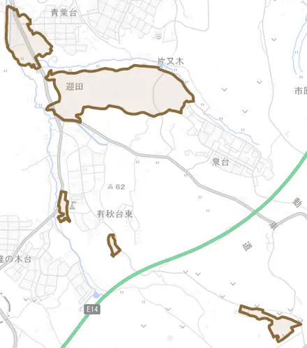 迎田とその周辺の地図。町の範囲を重ねている