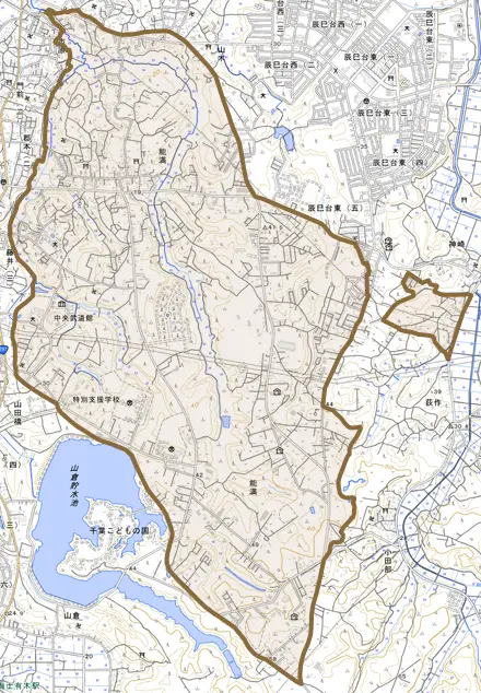 能満とその周辺の地図。町の範囲を重ねている