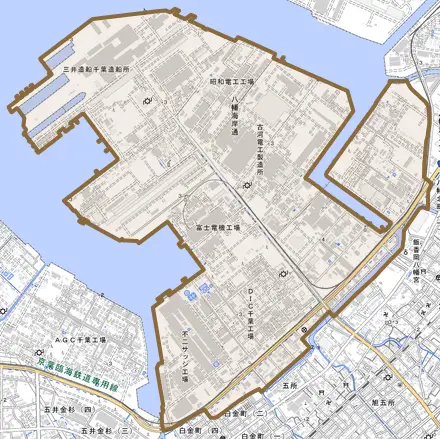 八幡海岸通とその周辺の地図。町の範囲を重ねている