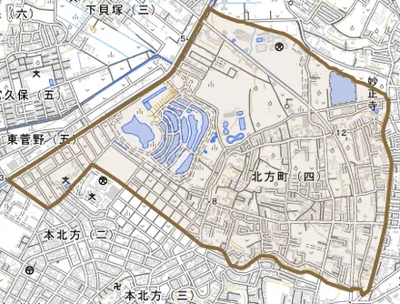 北方町とその周辺の地図。町の範囲を重ねている