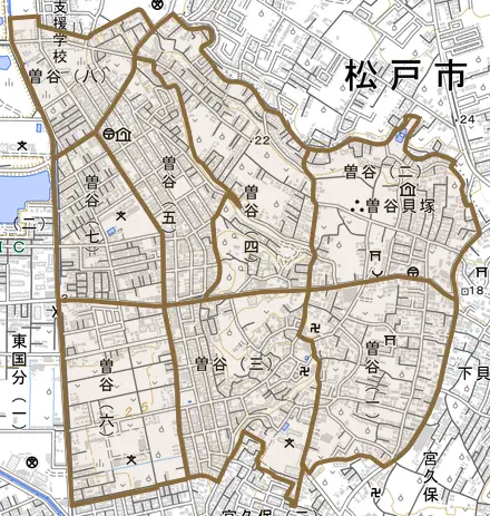 曽谷とその周辺の地図。町の範囲を重ねている