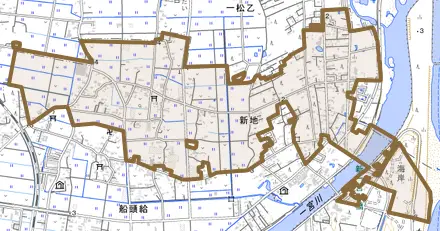 新地とその周辺の地図。町の範囲を重ねている