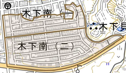 木下南とその周辺の地図。町の範囲を重ねている