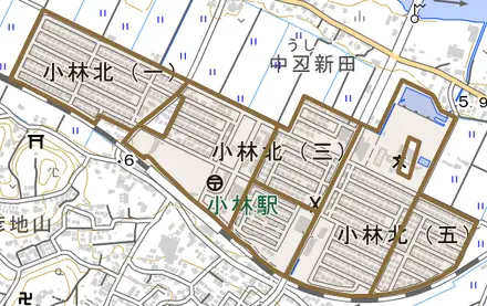 小林北とその周辺の地図。町の範囲を重ねている