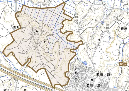 荒野とその周辺の地図。町の範囲を重ねている
