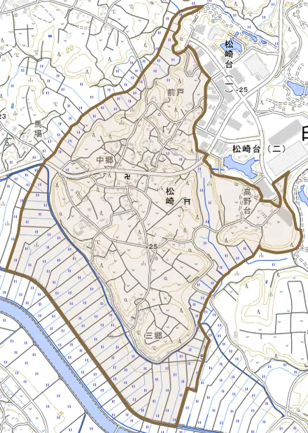 松崎とその周辺の地図。町の範囲を重ねている