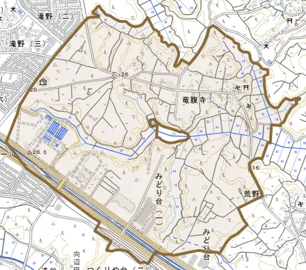 竜腹寺とその周辺の地図。町の範囲を重ねている