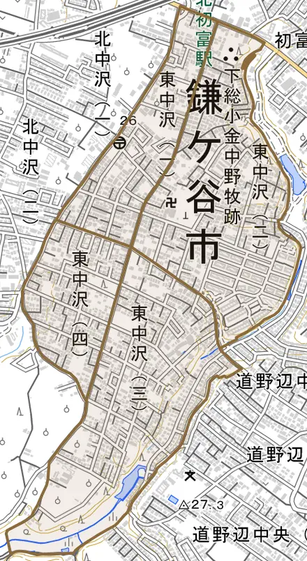 東中沢とその周辺の地図。町の範囲を重ねている