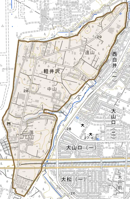 軽井沢とその周辺の地図。町の範囲を重ねている